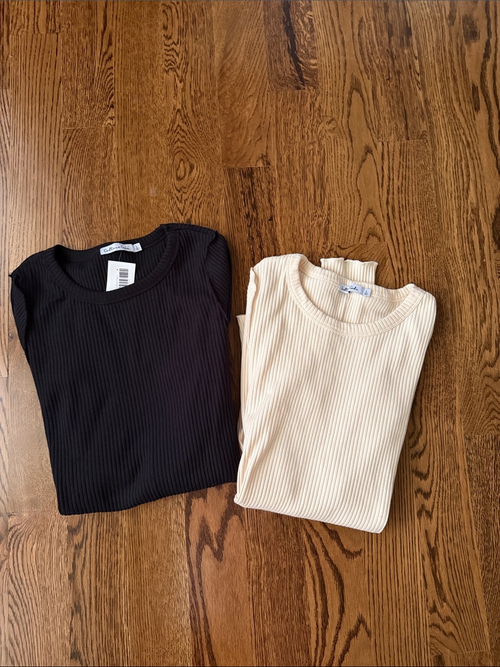 Culture Code  Ribbed Crewneck LS tee- Black & Cream large